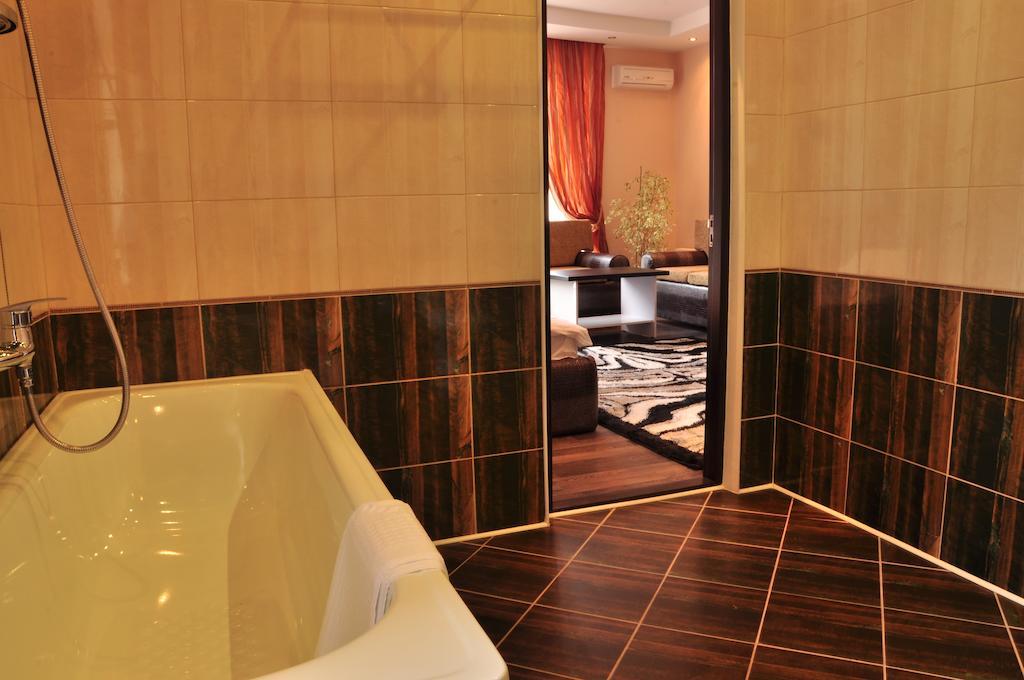 Imperial Hotel تشيسيناو المظهر الخارجي الصورة
