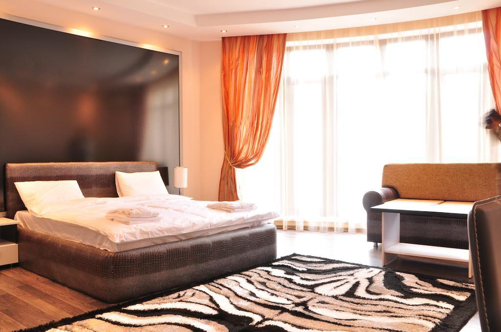 Imperial Hotel تشيسيناو المظهر الخارجي الصورة